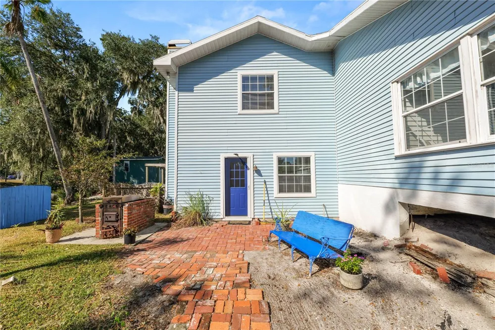 109 NE 4TH AVENUE Mulberry, FL 33860