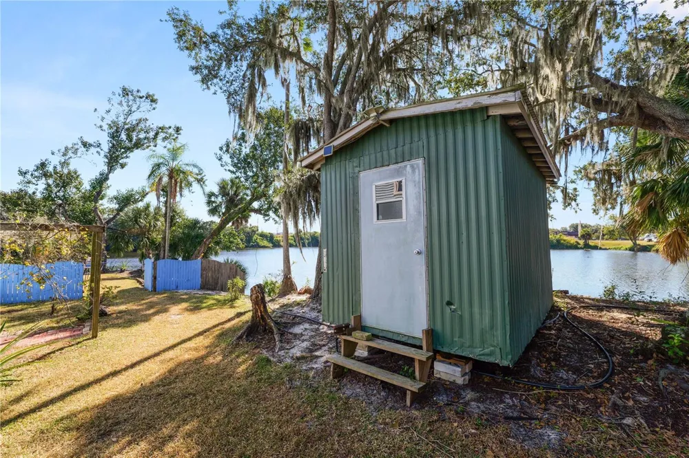 109 NE 4TH AVENUE Mulberry, FL 33860