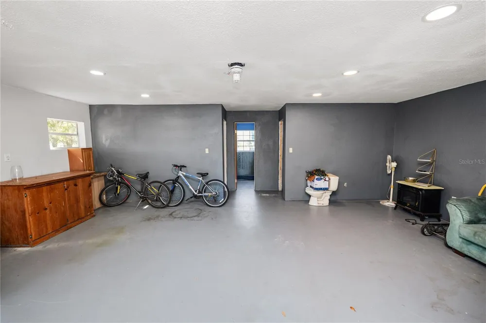 109 NE 4TH AVENUE Mulberry, FL 33860