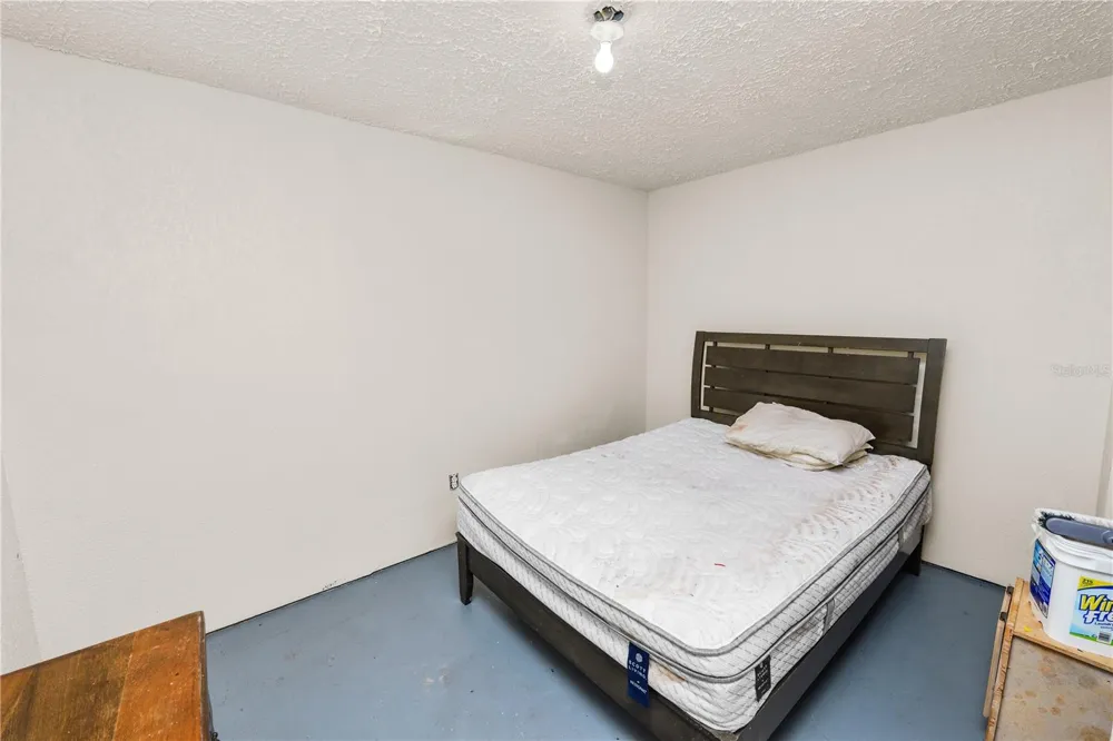 109 NE 4TH AVENUE Mulberry, FL 33860