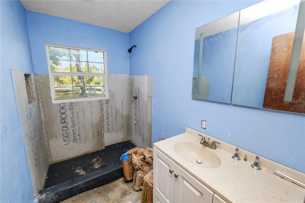 109 NE 4TH AVENUE Mulberry, FL 33860