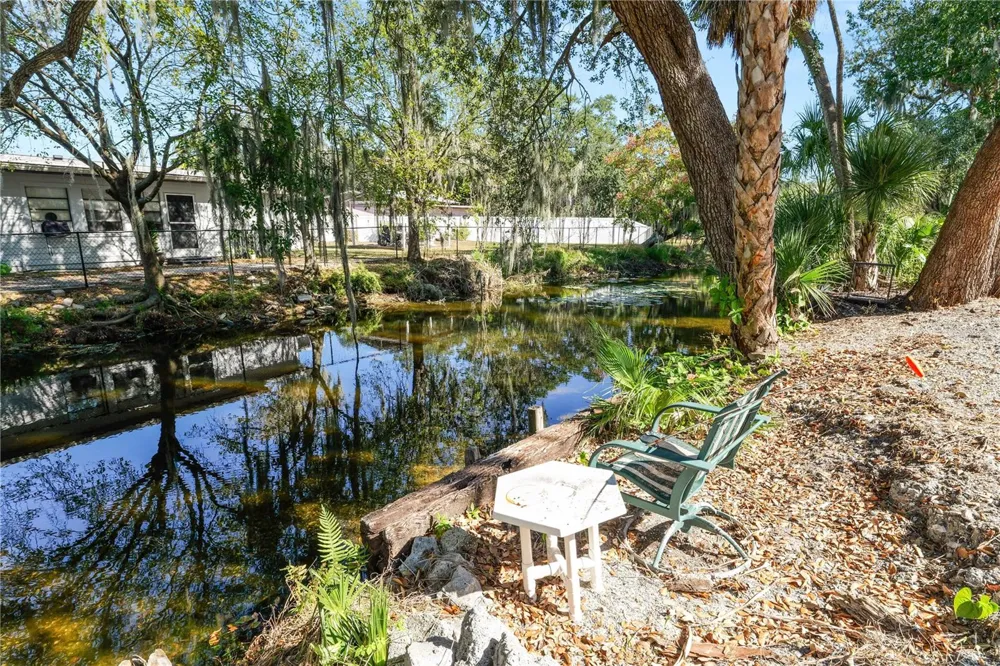 109 NE 4TH AVENUE Mulberry, FL 33860