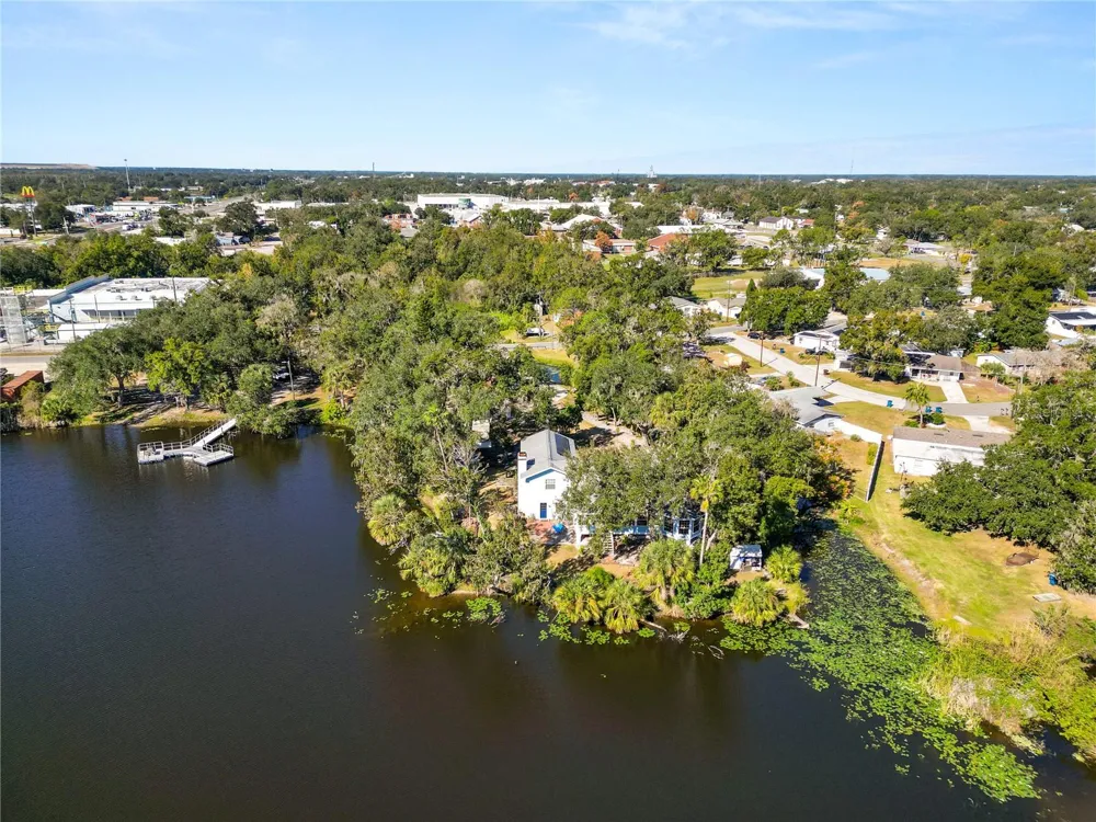 109 NE 4TH AVENUE Mulberry, FL 33860