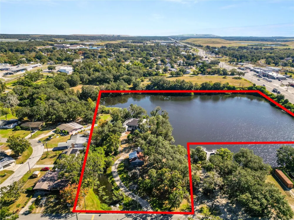 109 NE 4TH AVENUE Mulberry, FL 33860