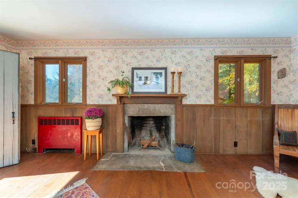102 Weaver Mill Road Columbus, NC 28722
