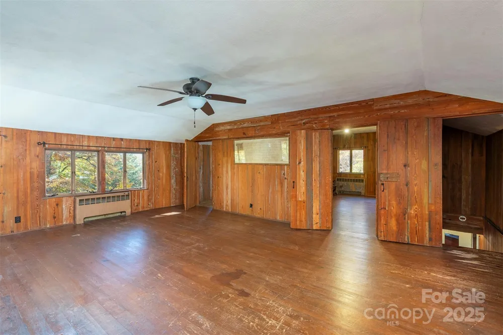 102 Weaver Mill Road Columbus, NC 28722