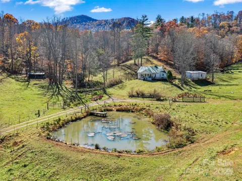 321 Lyle Lane