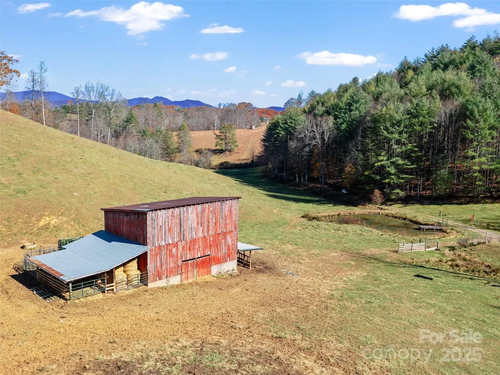 321 Lyle Lane Green Mountain, NC 28740