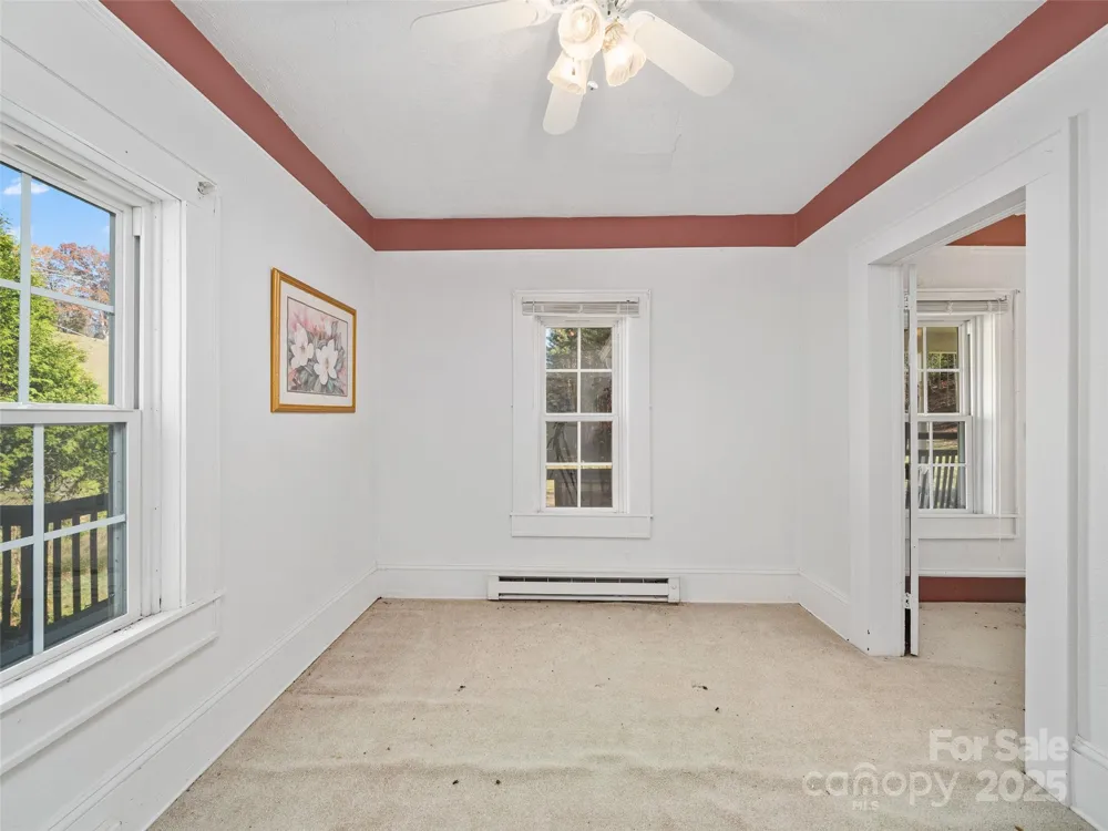 321 Lyle Lane Green Mountain, NC 28740