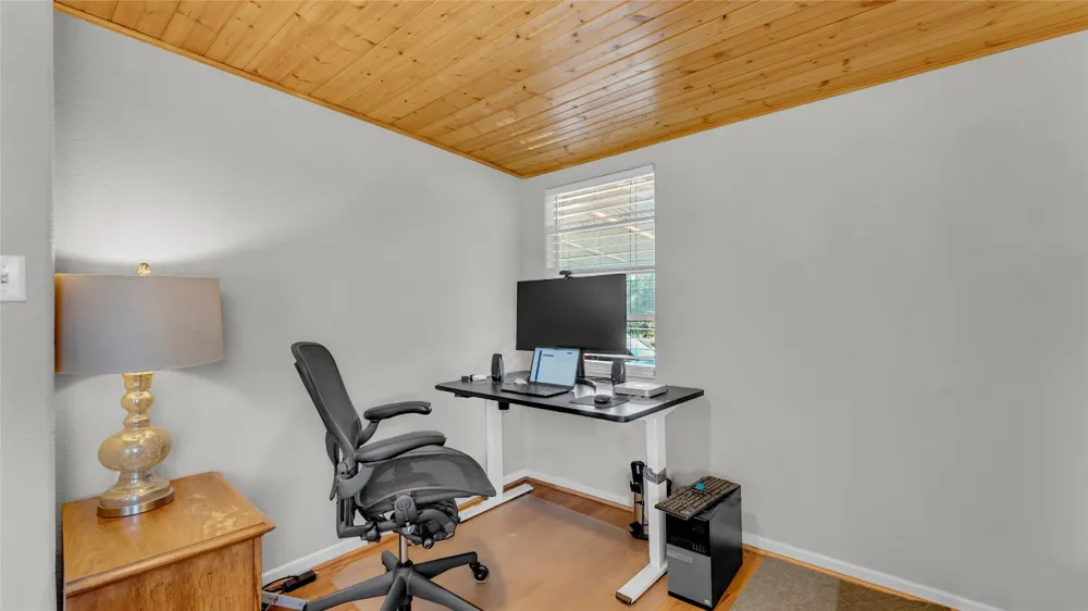 1415 Bee Lane Tow, TX 78672