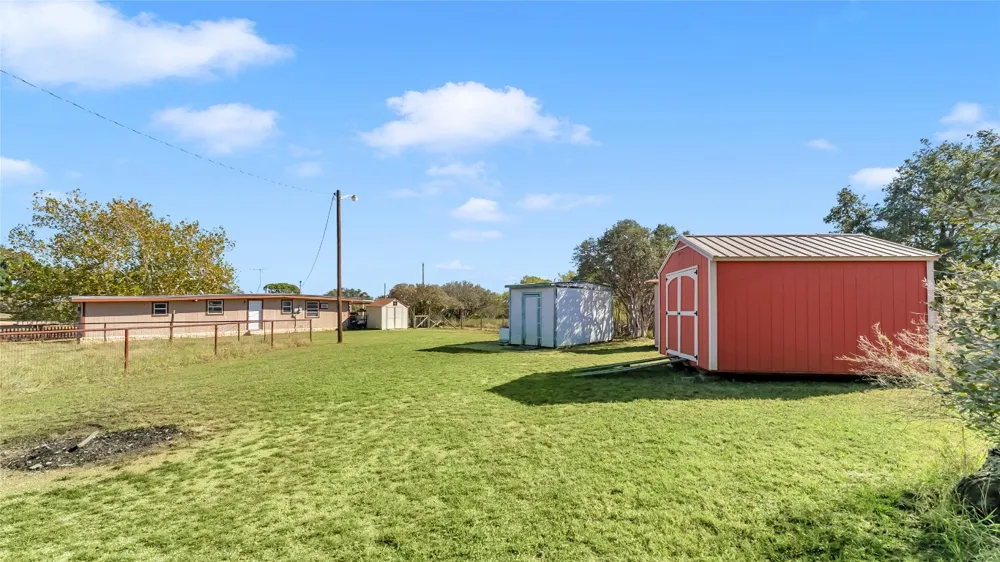 1415 Bee Lane Tow, TX 78672
