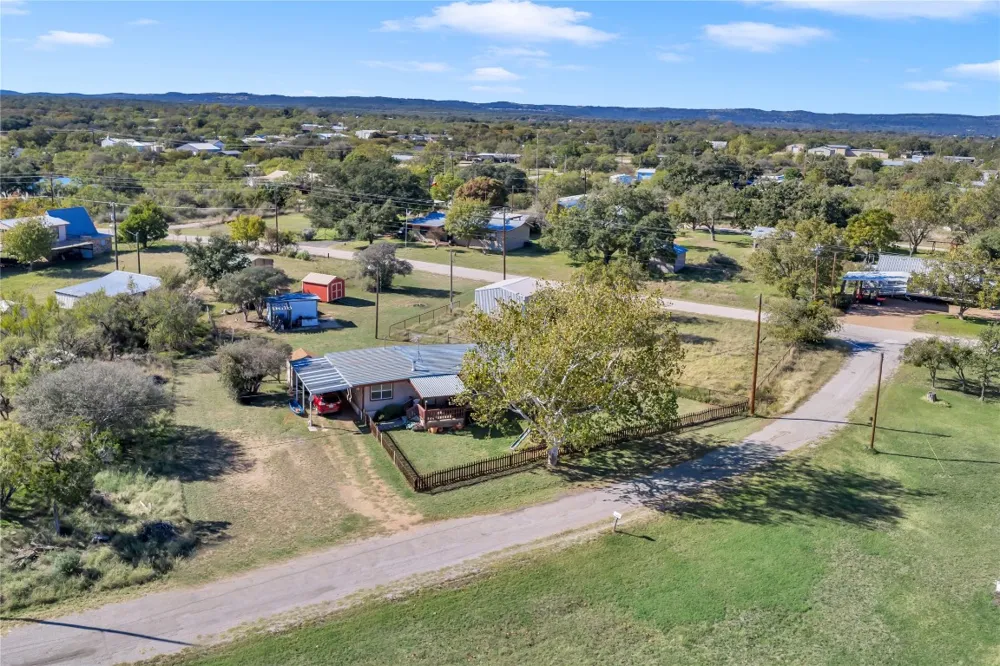 1415 Bee Lane Tow, TX 78672