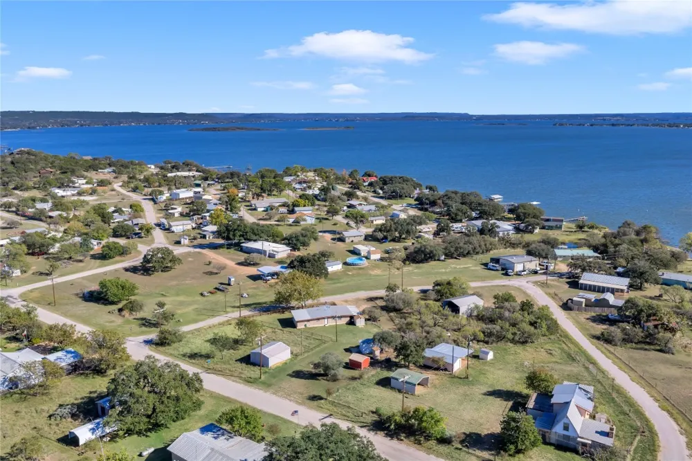 1415 Bee Lane Tow, TX 78672