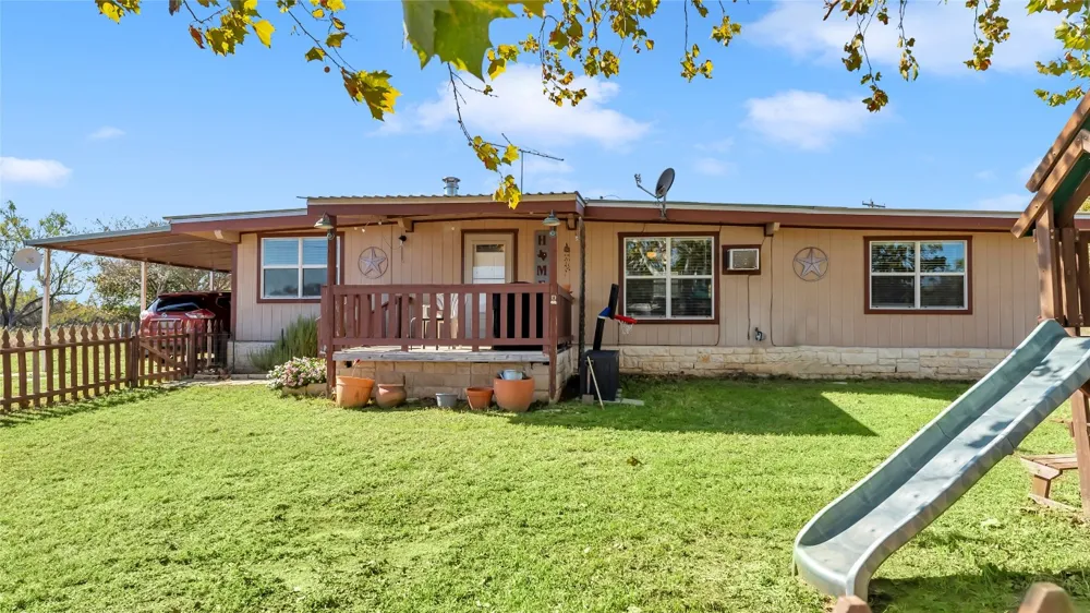 1415 Bee Lane Tow, TX 78672