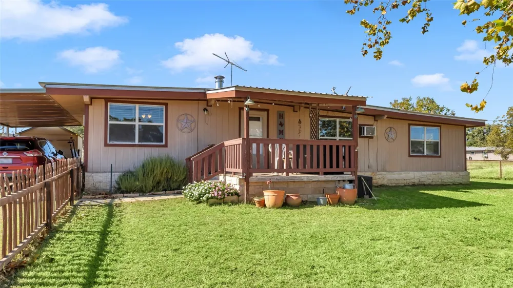 1415 Bee Lane Tow, TX 78672