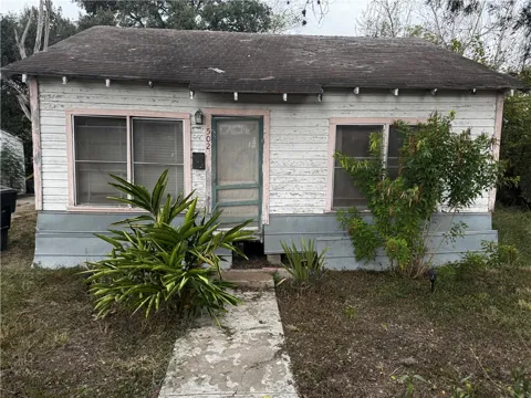 502 Encinal Street