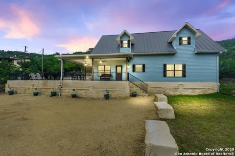 488 Canyon Oaks