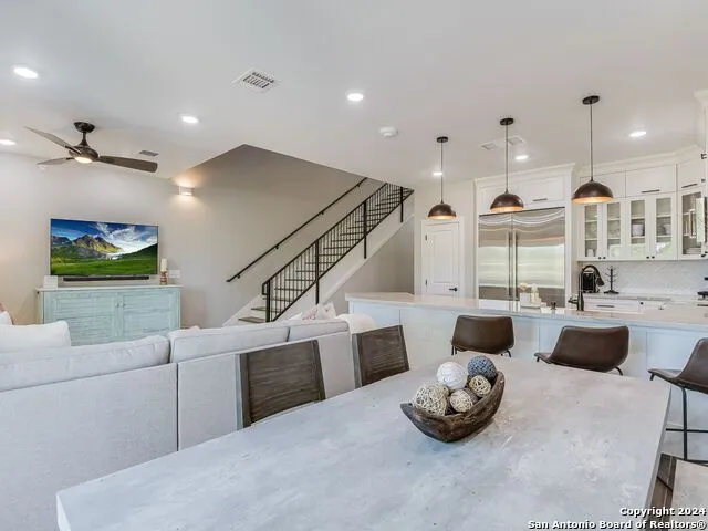 1228 ERVENDBERG AVE #304 New Braunfels, TX 78130