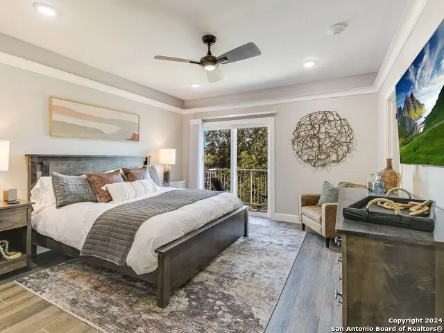 1228 ERVENDBERG AVE #304 New Braunfels, TX 78130