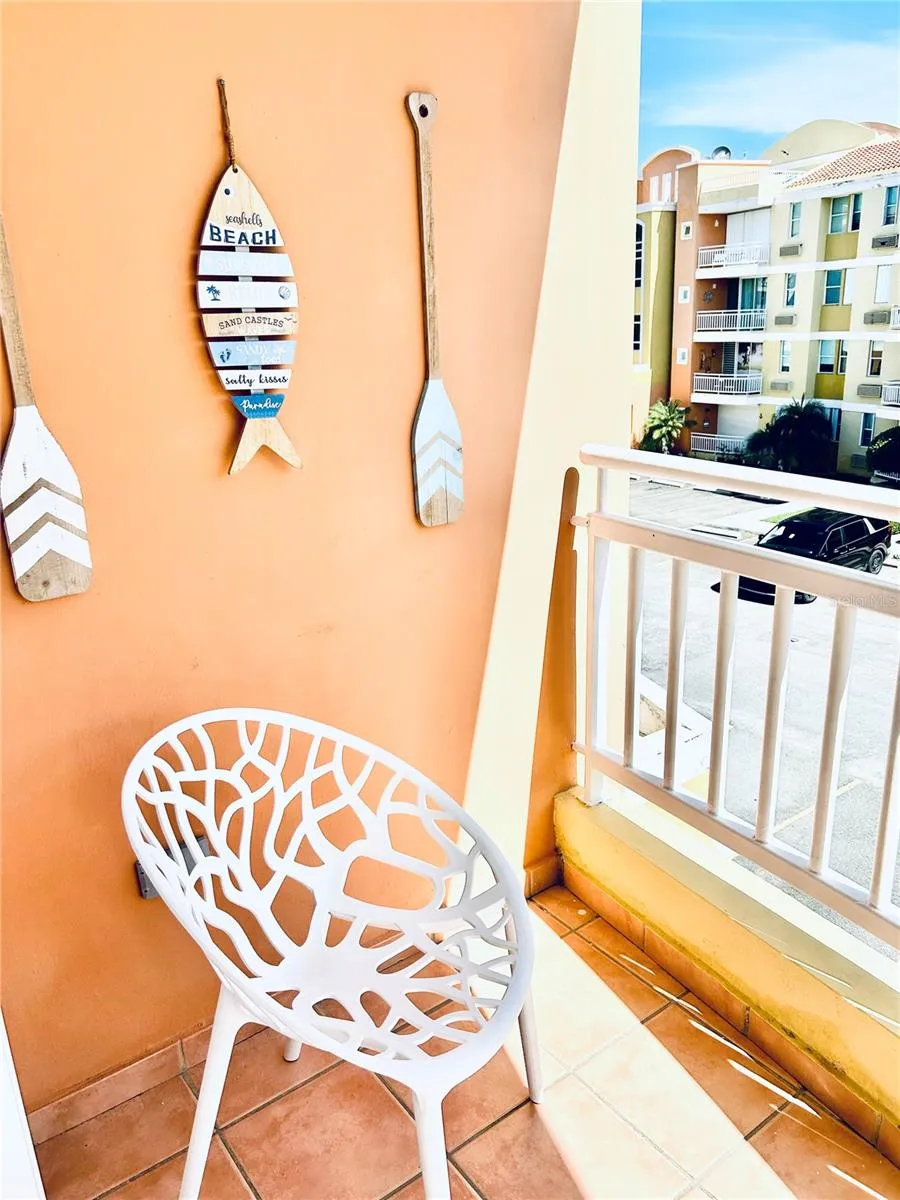 187 SECTOR EL MARTILLO, BARRIO MEDIANIA ALTA #F-304 Loiza, PR 00772