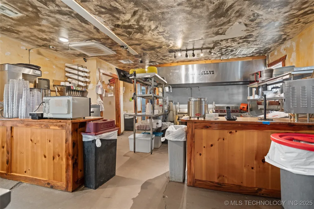 3133 Chickasaw Trail Sulphur, OK 73086