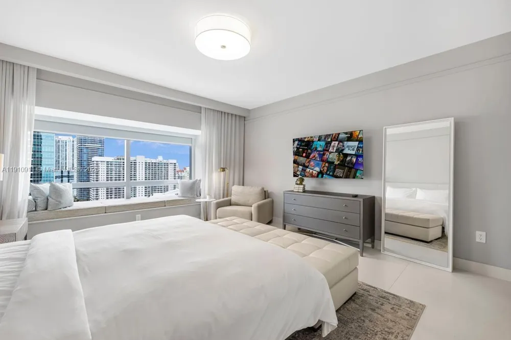 1435 Brickell Ave #3410 Miami, FL 33131