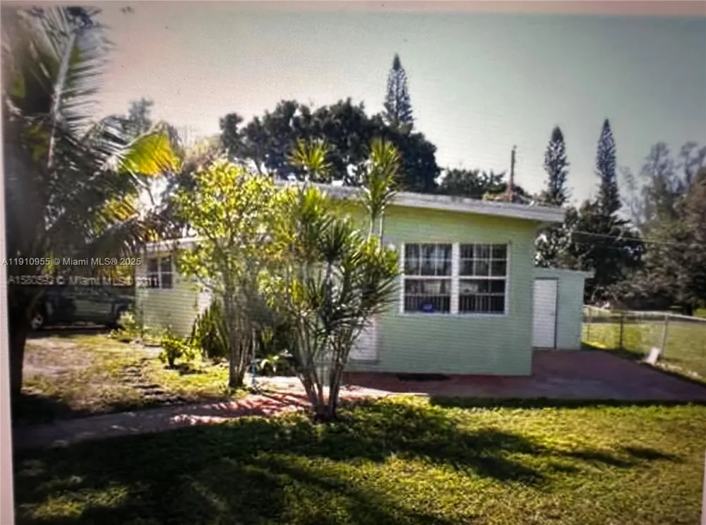 3490 SW 56th Ave West Park, FL 33023