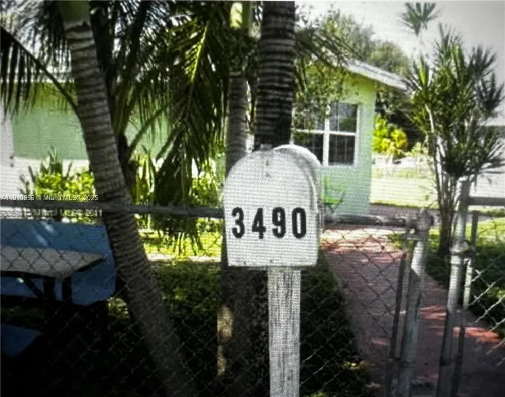 3490 SW 56th Ave West Park, FL 33023