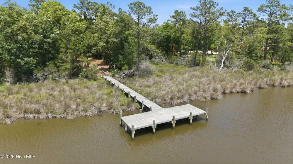 408 Tarpon Pointe Road Bath, NC 27808