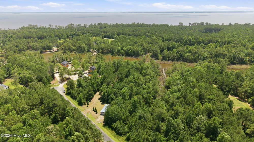 408 Tarpon Pointe Road Bath, NC 27808