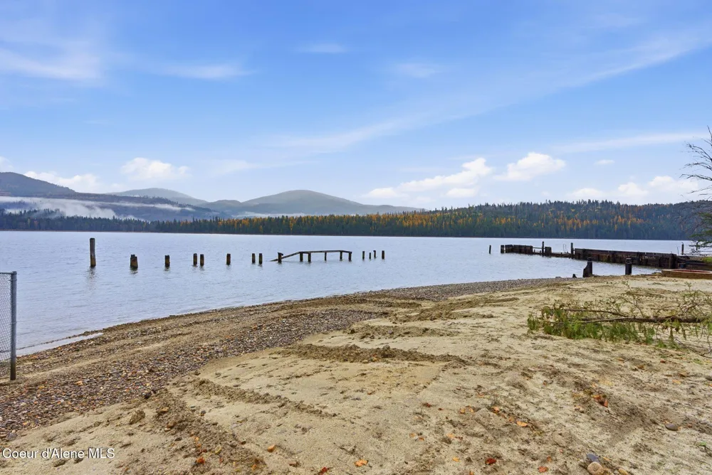 25 Rebecca Lane Nordman, ID 83848