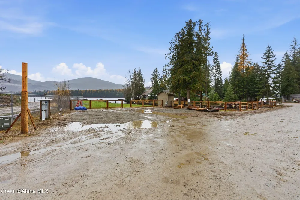 25 Rebecca Lane Nordman, ID 83848
