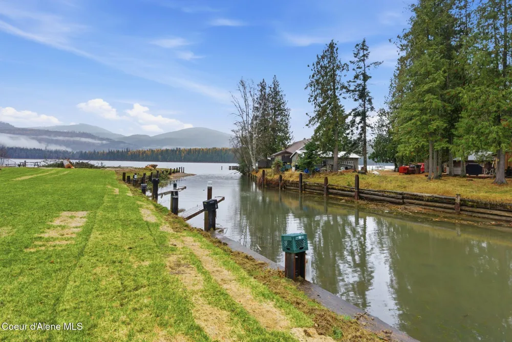 25 Rebecca Lane Nordman, ID 83848