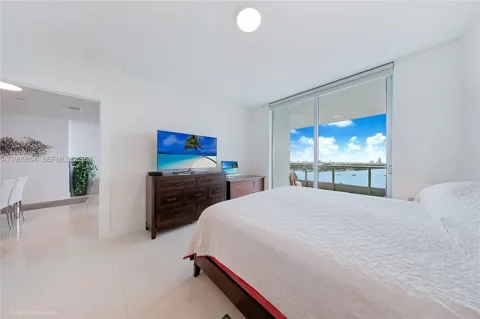 900 Biscayne Blvd #2602