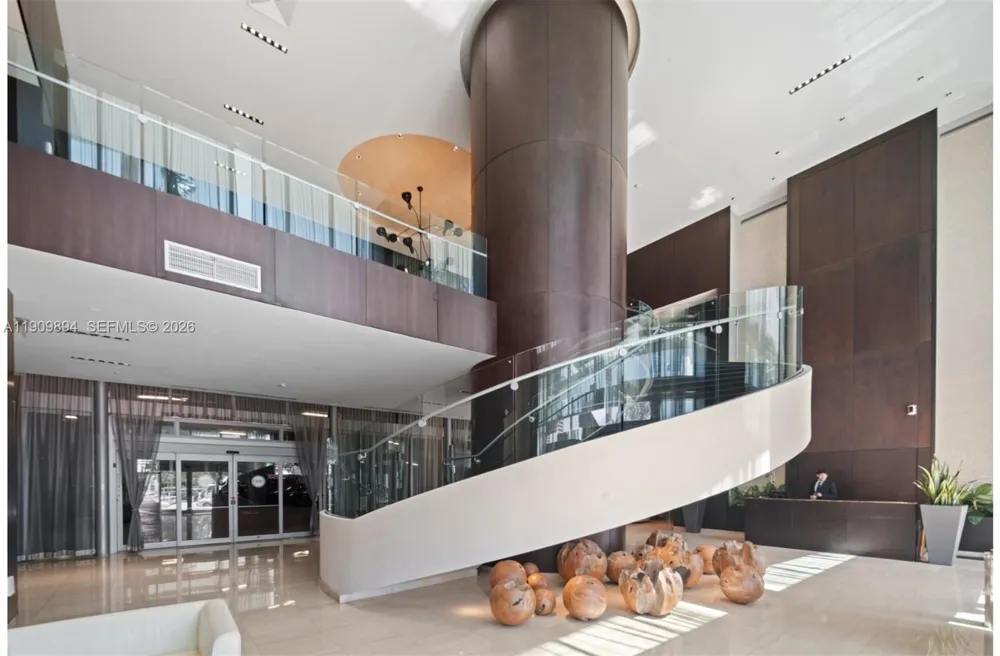 900 Biscayne Blvd #2602 Miami, FL 33132