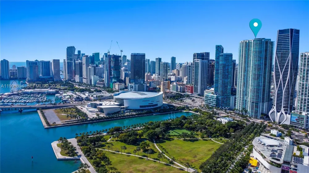 900 Biscayne Blvd #2602 Miami, FL 33132