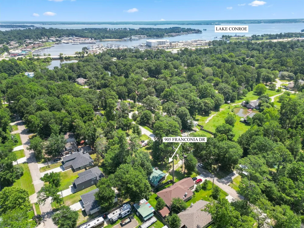 905 Franconia Drive Conroe, TX 77316