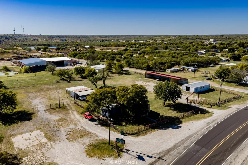 507 E Chestnut Throckmorton, TX 76483