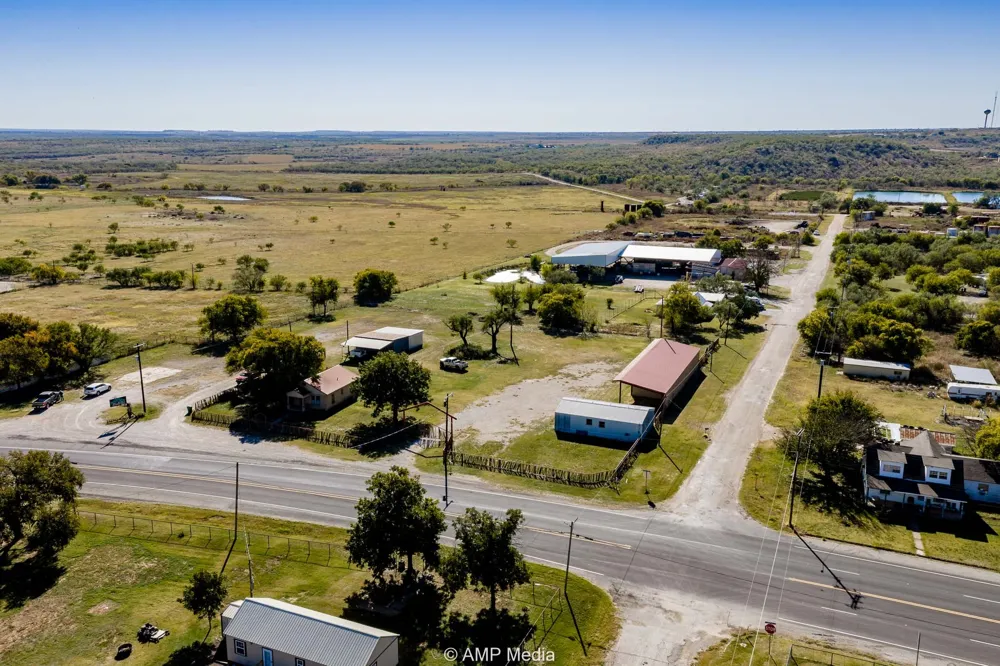 507 E Chestnut Throckmorton, TX 76483