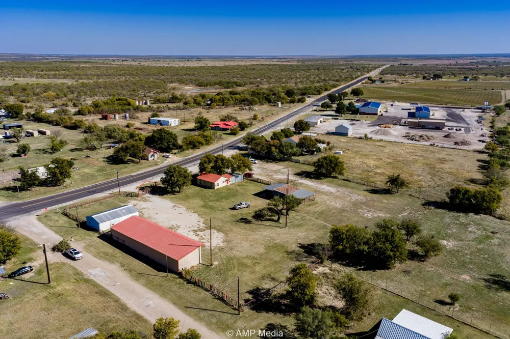 507 E Chestnut Throckmorton, TX 76483