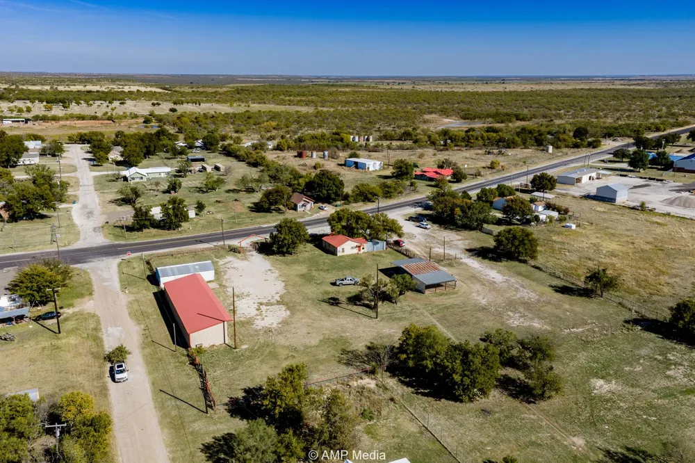 507 E Chestnut Throckmorton, TX 76483