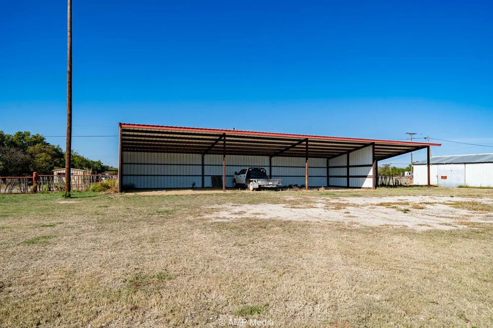 507 E Chestnut Throckmorton, TX 76483