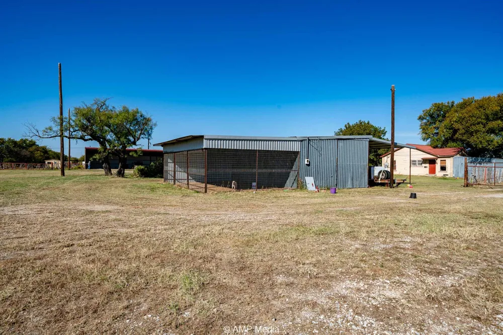 507 E Chestnut Throckmorton, TX 76483