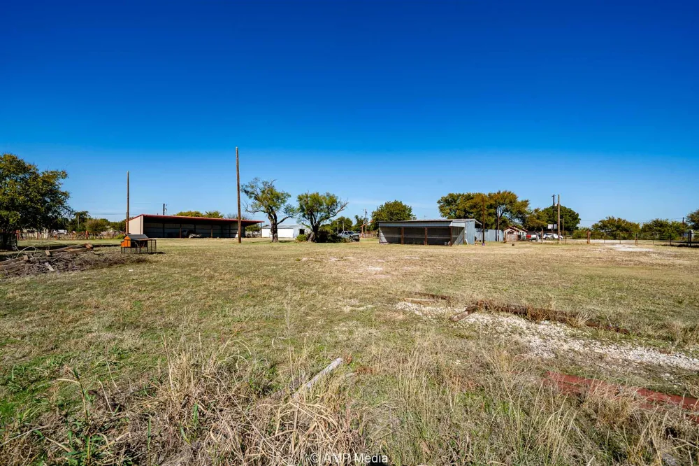 507 E Chestnut Throckmorton, TX 76483