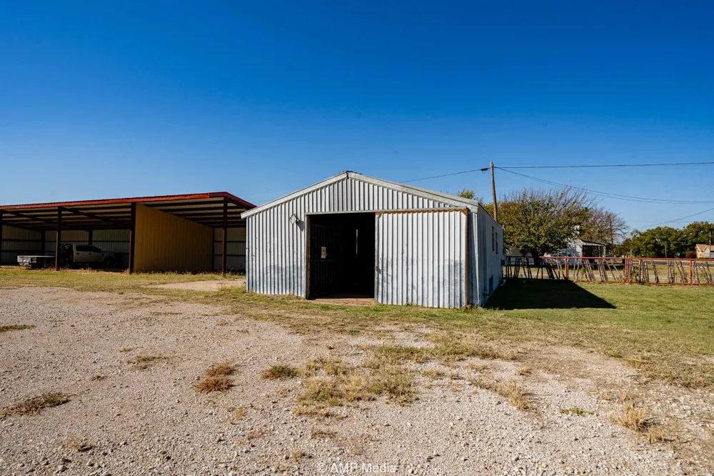 507 E Chestnut Throckmorton, TX 76483