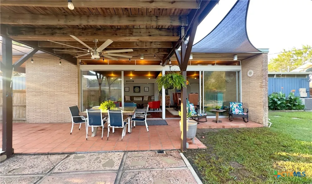 601 Lawrence Street Refugio, TX 78377