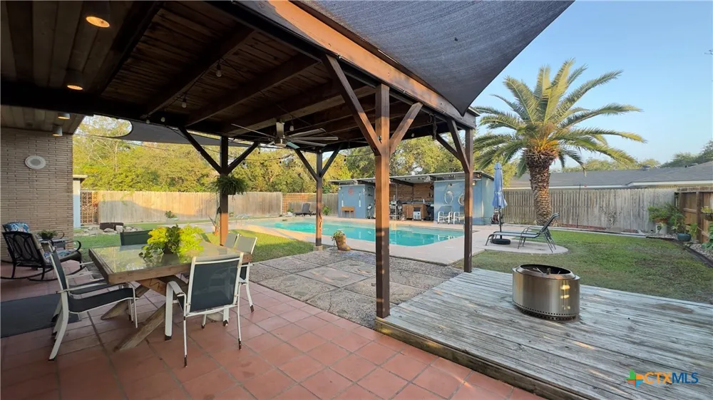 601 Lawrence Street Refugio, TX 78377