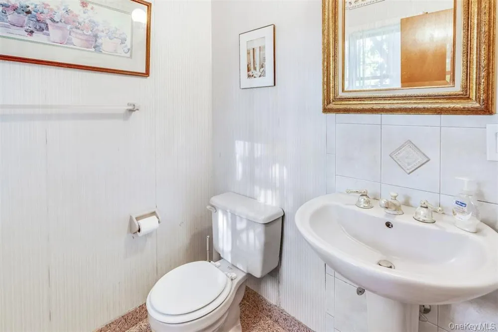 474 Route 25A Saint James, NY 11780