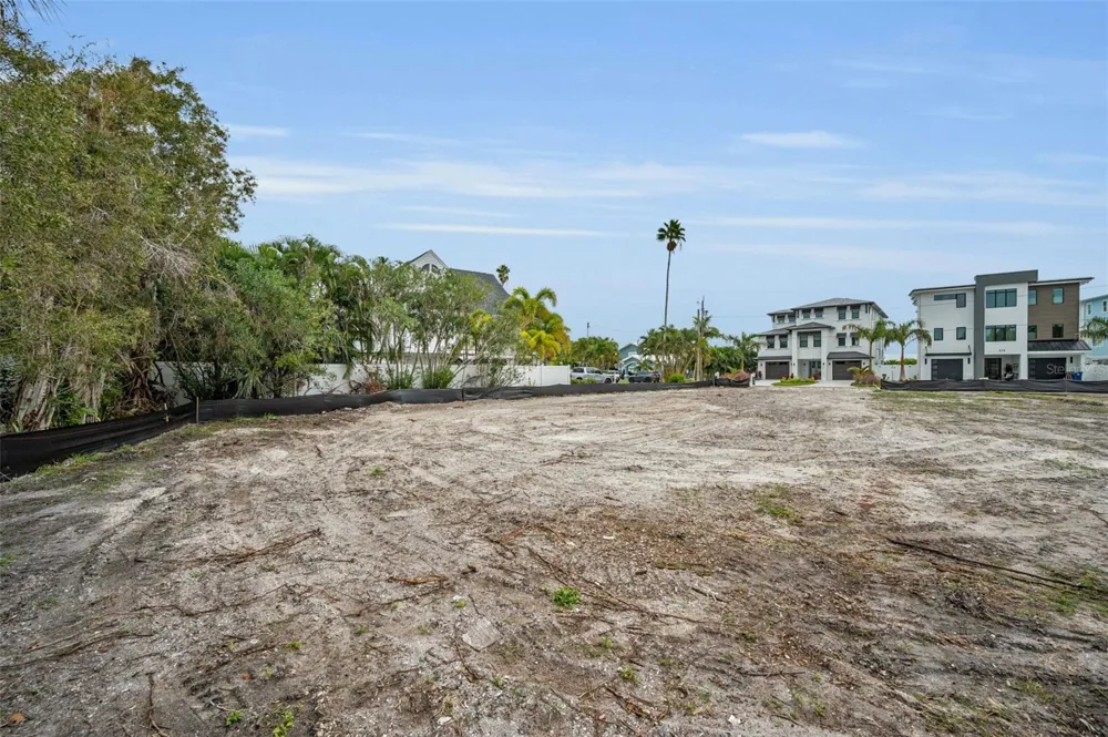 370 12TH AVENUE Indian Rocks Beach, FL 33785