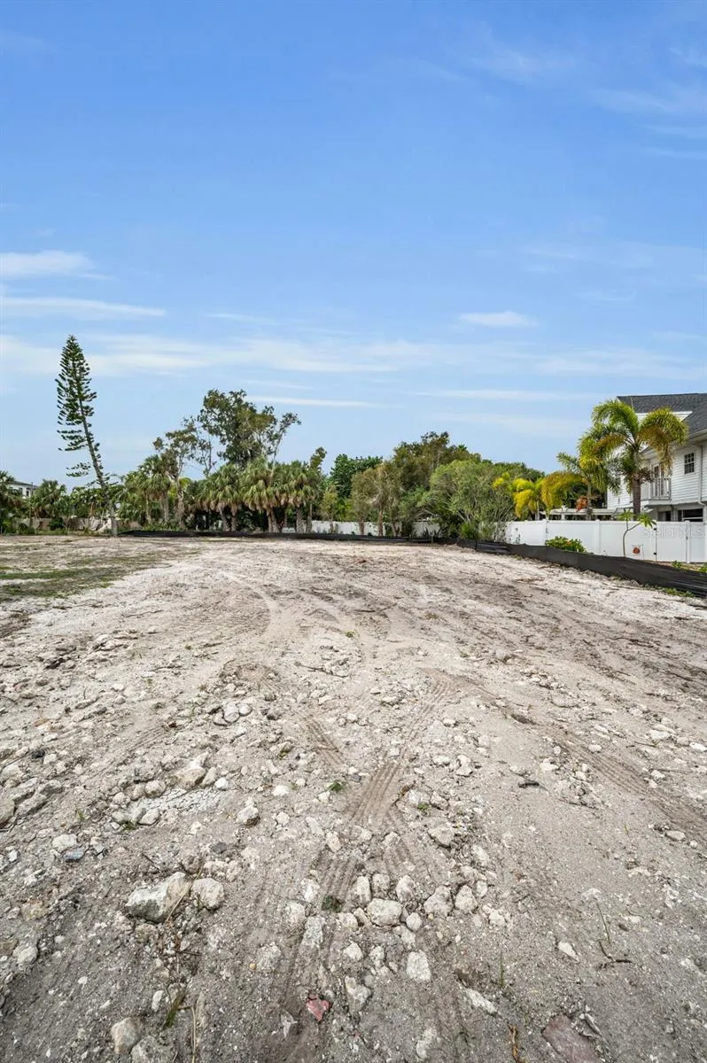 370 12TH AVENUE Indian Rocks Beach, FL 33785